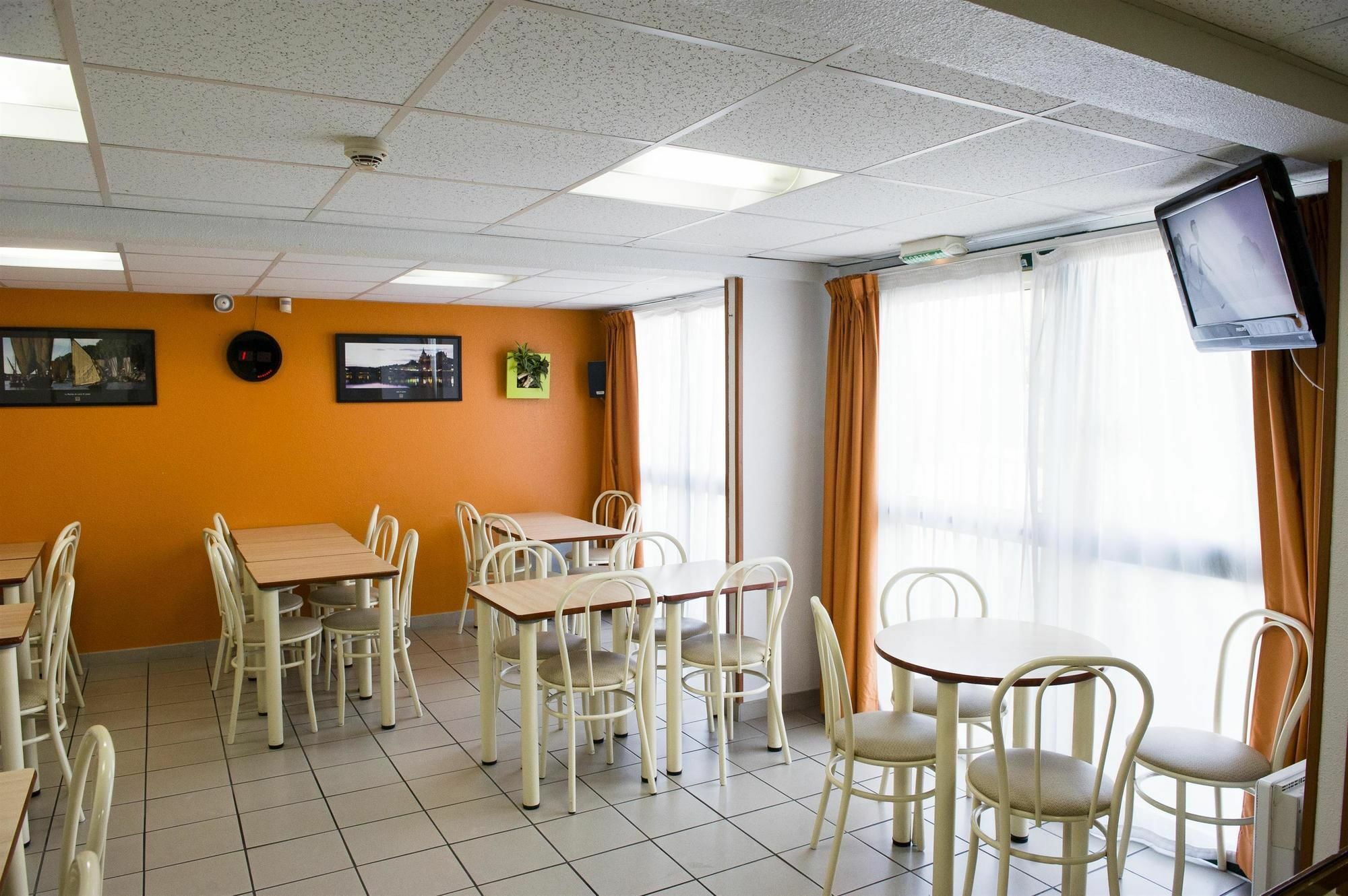 Premiere Classe Orleans Ouest - La Chapelle St Mesmin Екстер'єр фото